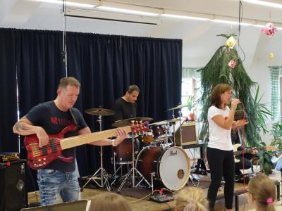 Výchovný koncert - Queen revival
