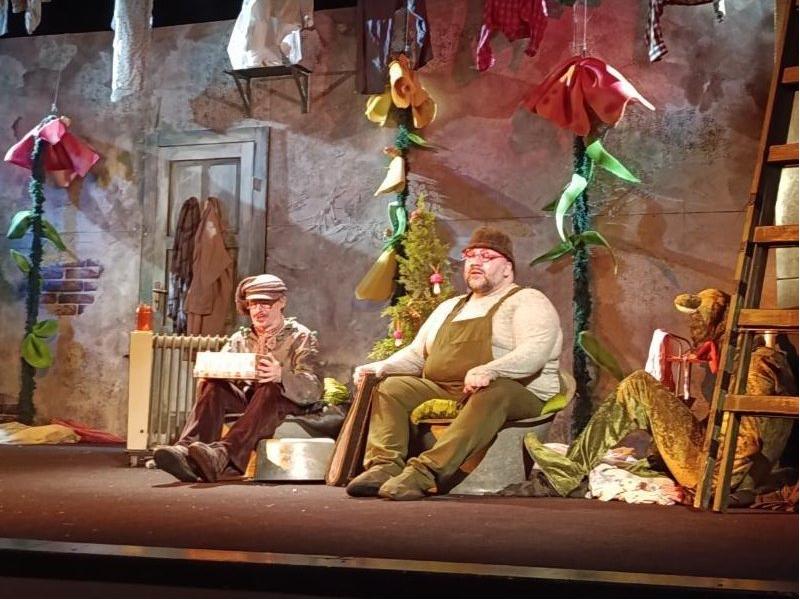 Prvňáčci v divadle